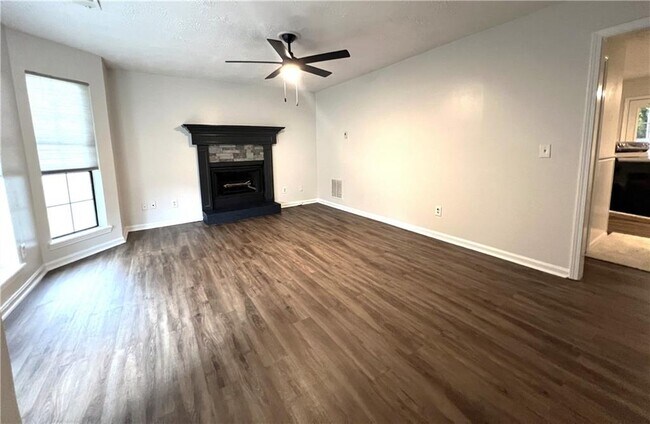 Foto del edificio - 105 Woodberry Ct