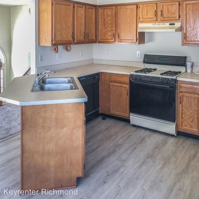 Building Photo - 3 br, 3 bath House - 4000 Elmswell Drive