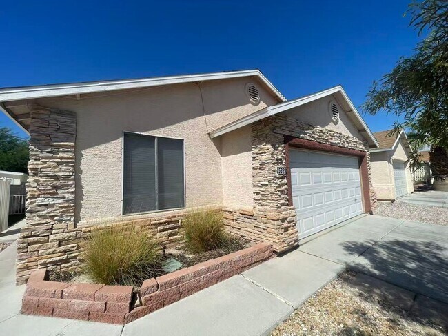 Building Photo - Move-In Ready 3-Bedroom Rental in Quiet No...