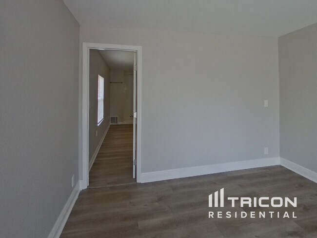 Foto del edificio - 5930 66th Terrace