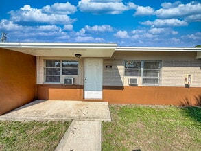 Building Photo - 703 N 25th St