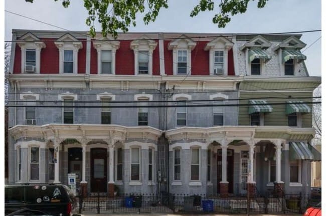 Building Photo - 512 N 36th St
