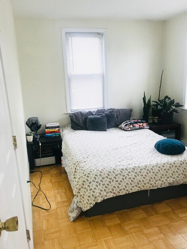 68 Gore St Unit 2, Cambridge, MA 02141 Condo for Rent in Cambridge