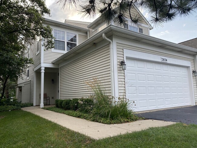 Foto del edificio - 2824 White Thorn Cir