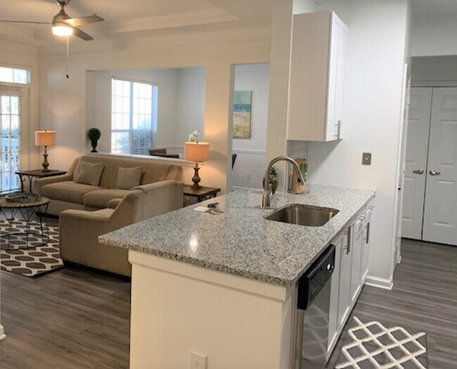 Foto del edificio - 5028 Gardner Dr