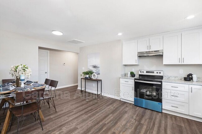 Building Photo - 522 Melynda Rd
