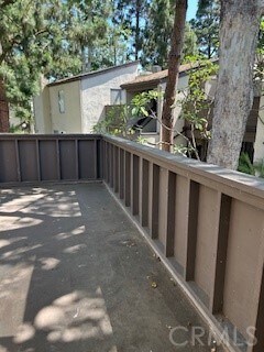 Foto del edificio - 1240 Cabrillo Park Dr