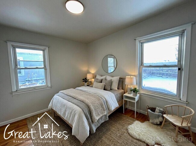 Foto del edificio - Charming 3 Bedroom 1 Bathroom now available for rent