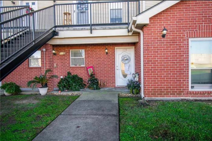 Exterior - 2500 Manson Ave