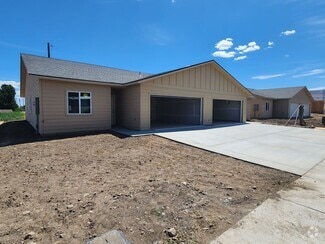 Building Photo - 2503-2505 S 47th Ave