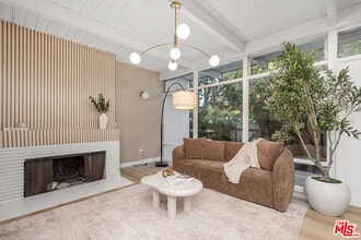 Building Photo - 130 Alta Ave