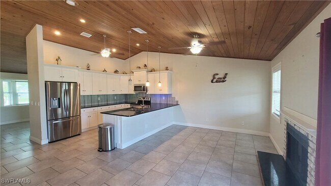 Foto del edificio - 1205 SW 21st Terrace
