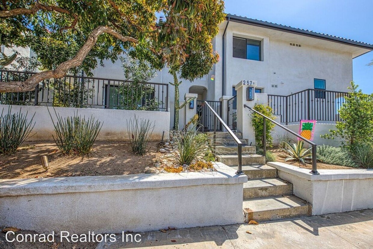 Primary Photo - 257 Avenida Montalvo