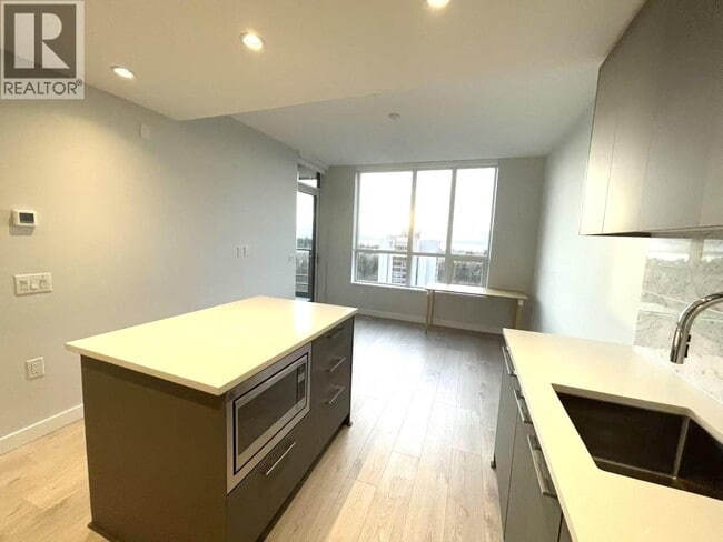 Photo du bâtiment - 5380 Crooked Br Rd