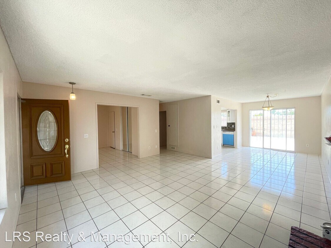 4 br, 2 bath House 313 N. Fillmore Ave. House Rental in Rialto, CA