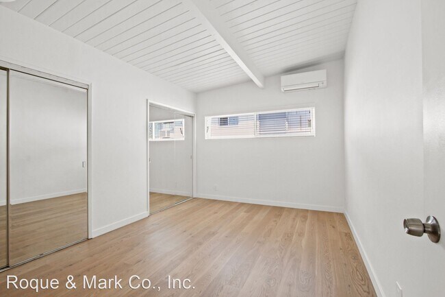 Building Photo - 2 br, 1.5 bath Apartment - 1433 Harvard St...