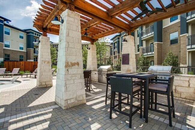 Foto del edificio - 3300 Wells Branch Pkwy
