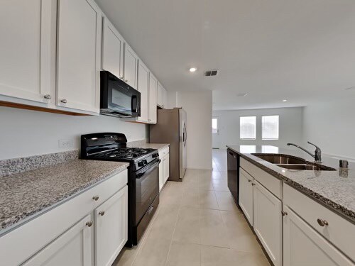 Foto del edificio - 7932 Churchill St