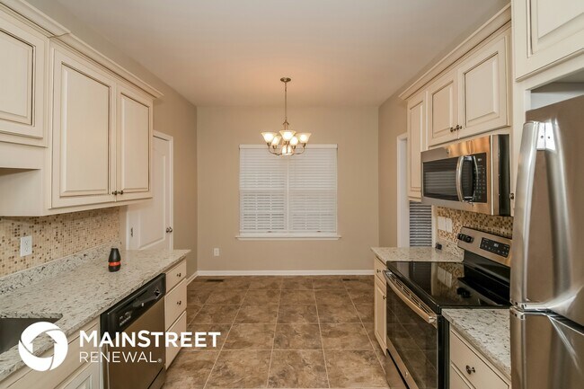 Building Photo - 30 Meadows Dr