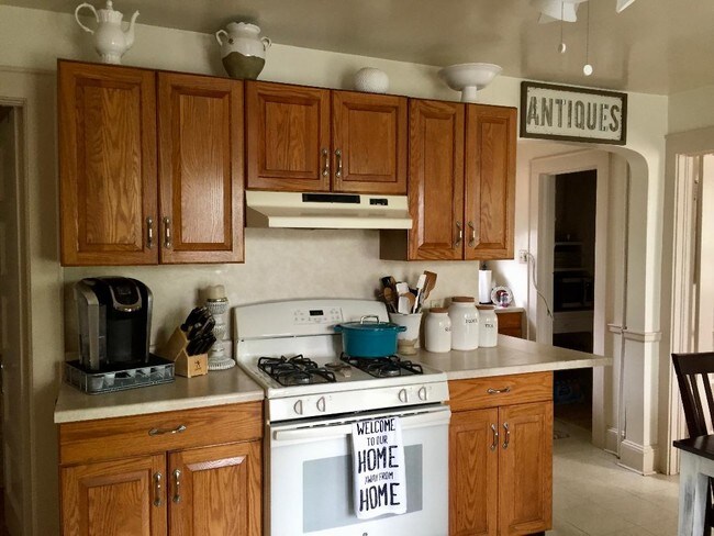 Foto del edificio - 888 Kings Hwy E