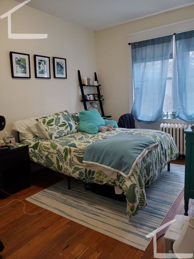 Foto del edificio - 3-bed + office Brookline closest to BU