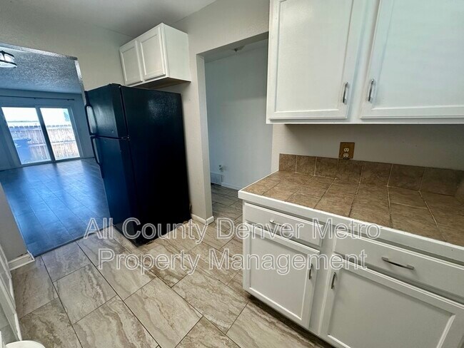 Building Photo - 5771 W 92nd Ave