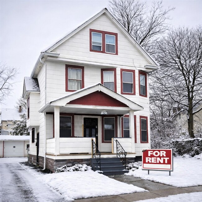 Building Photo - 4286 E 139th St