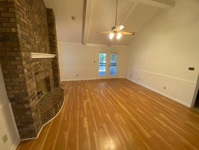 Building Photo - 6628 N Tuxedo Ln