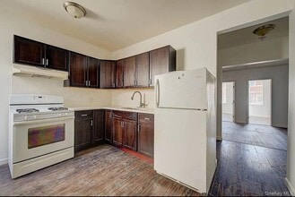 Building Photo - 72-47 Metropolitan Ave