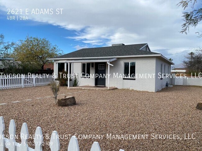 Foto del edificio - Recently Remodeled 4 Bedroom Home Centrall...