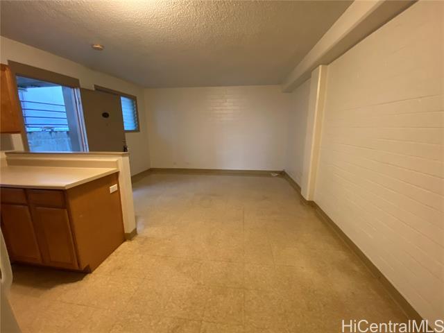 Building Photo - 2428 Koa Ave