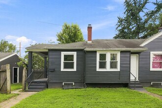 Building Photo - 2902 Whittier Ave