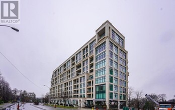 Building Photo - 2 Old Mill Dr