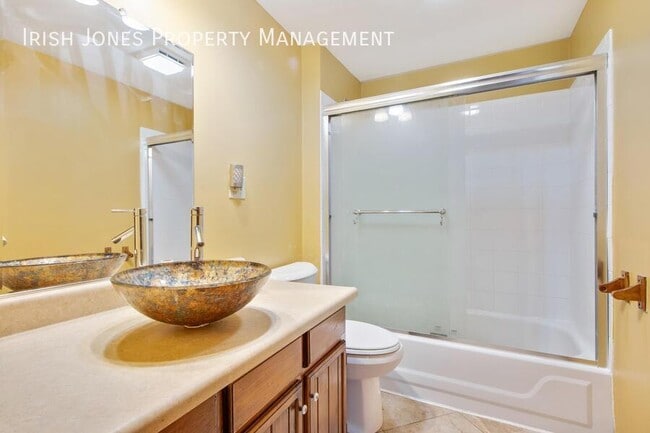 Foto del edificio - 479 Lake Ave