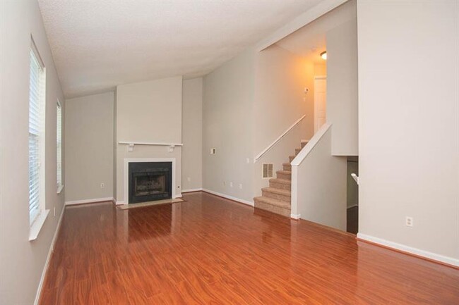 Foto del edificio - 1916 Cheatham Woods Dr SW