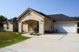 Building Photo - 1114 Jackrabbit Rd