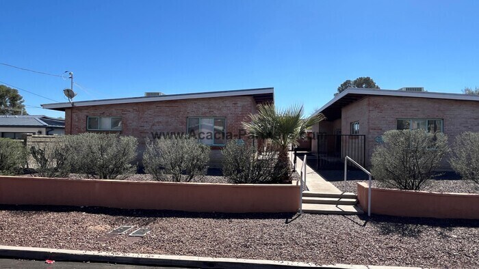 Foto principal - Beautiful 4-Plex w/ Storage