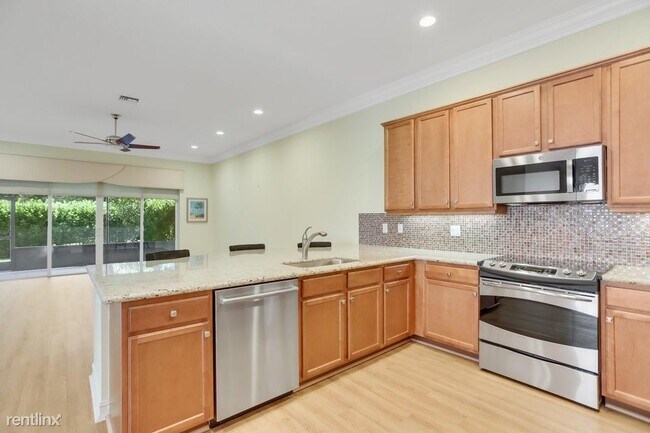 Foto del edificio - 3 br, 2 bath House - 8236 Adrina Shores Way