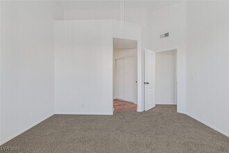 Building Photo - 9901 Trailwood Dr