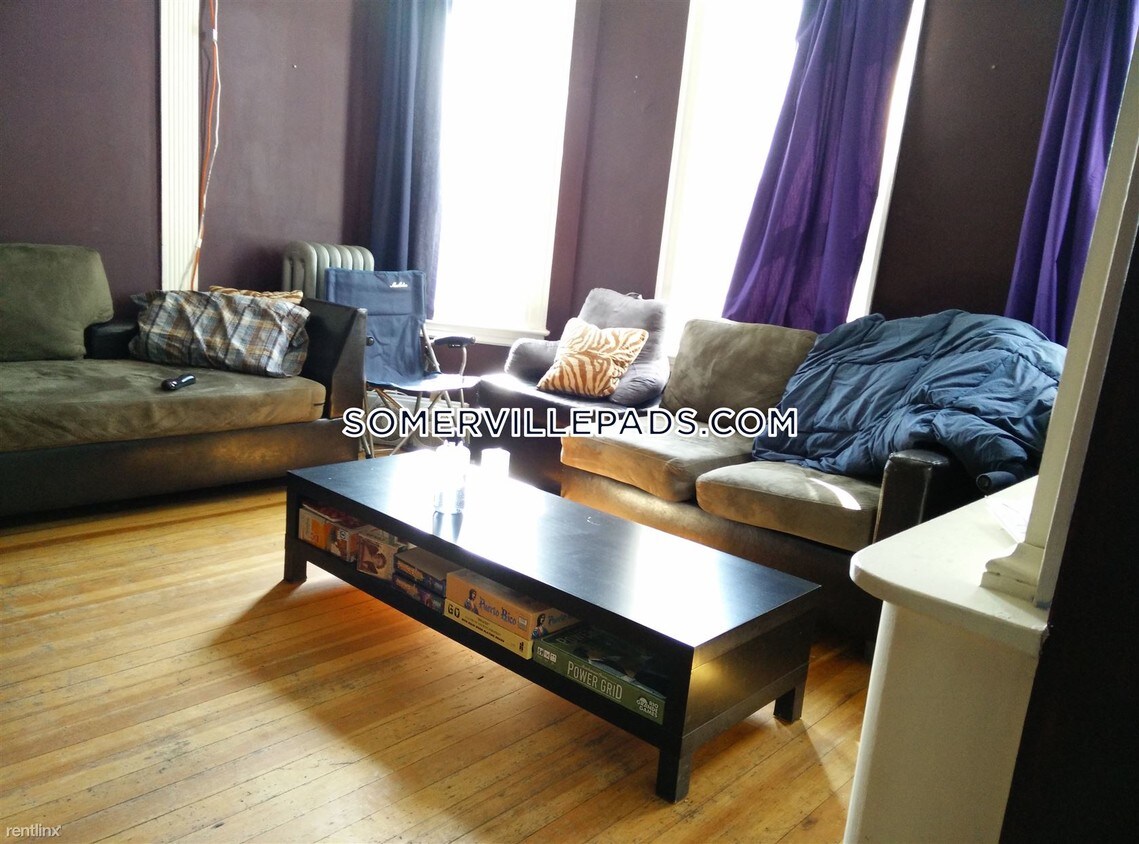 Foto del edificio - 241 Summer St