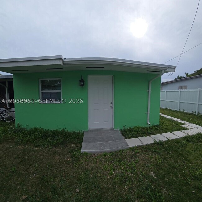 Building Photo - 10241 Haitian Dr