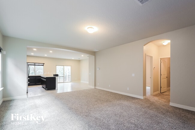 Building Photo - 9822 Rousseau Rd