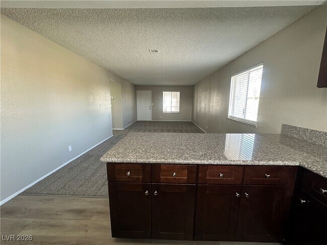 Foto del edificio - 4610 W Sand Creek Ave