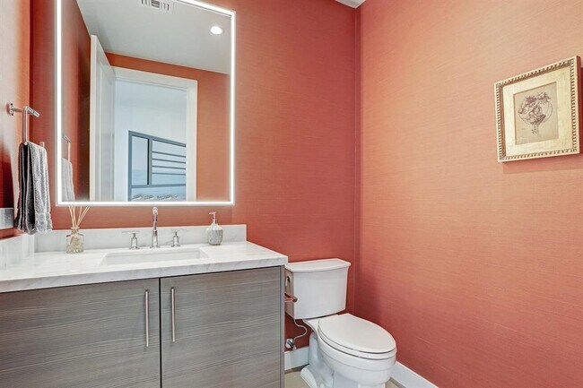 Foto del edificio - 2047 Westcreek Ln