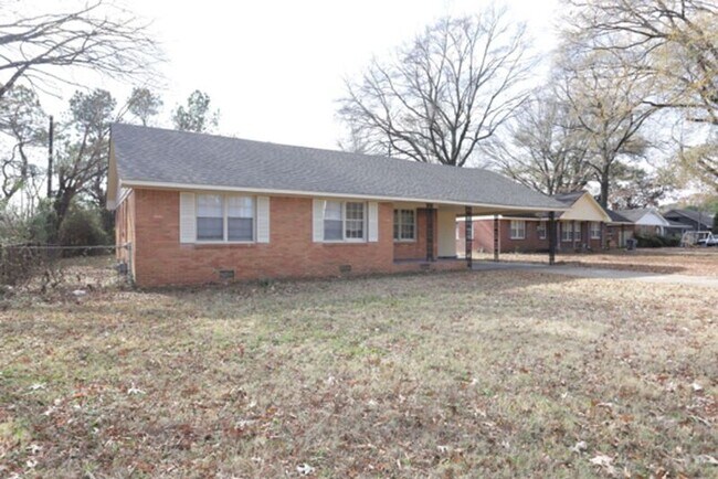 Building Photo - 1727 Goodhaven Dr
