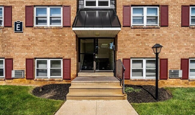 Foto del edificio - 335 E Lancaster Ave