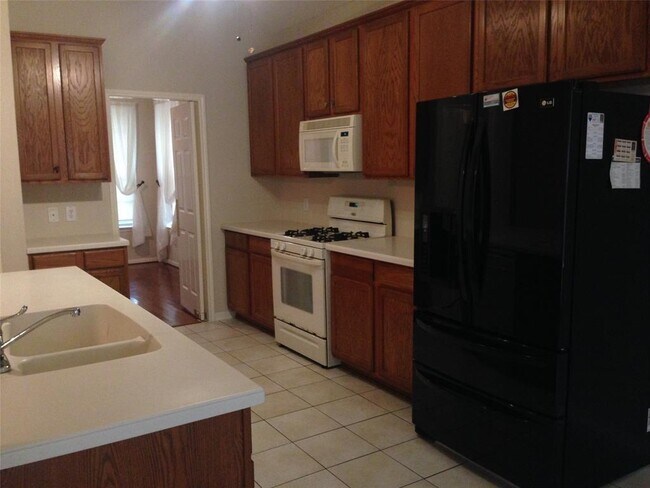 Building Photo - 5126 Winterwood Dr