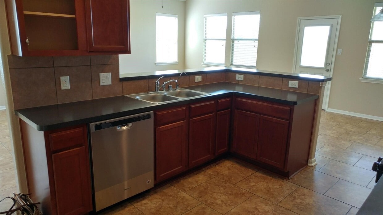 Foto del edificio - 18223 Red Oak Manor Ln