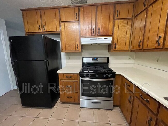 Foto del edificio - 5804 Sheldon Ct