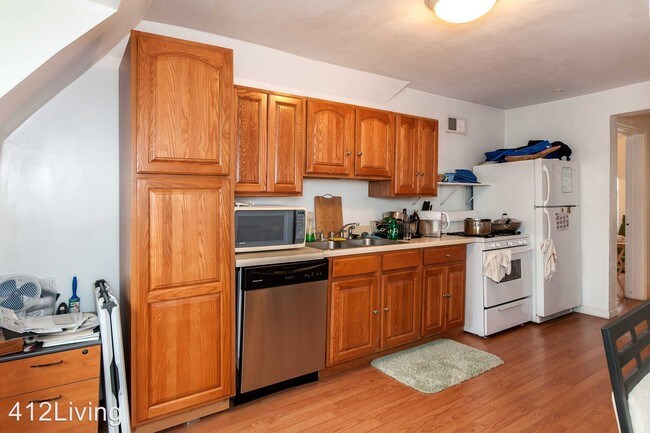 Foto del edificio - 5820 Alder St